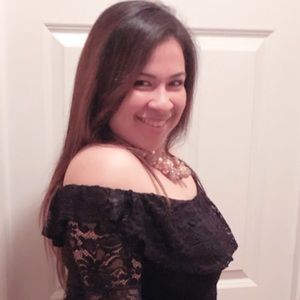 Meet your Posher, Angie